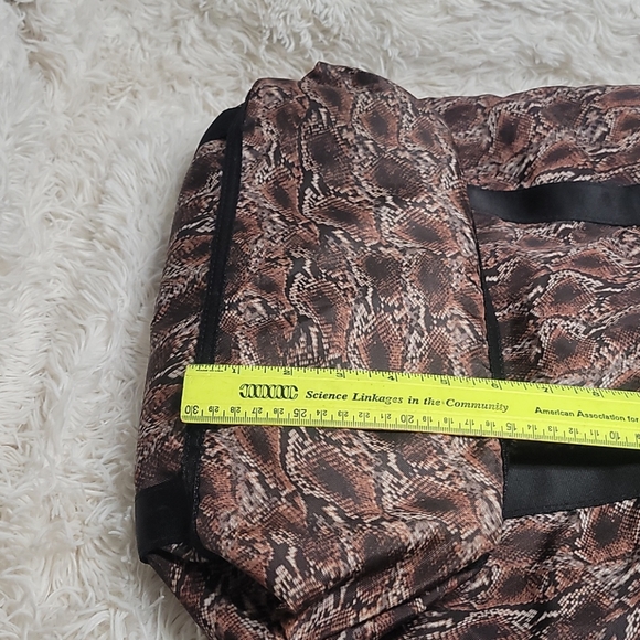 Kipling Rustria shopping bag purse python pattern - Picture 11 of 14